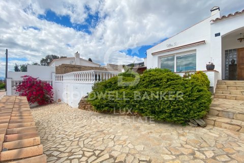House for sale in Roses, Girona, Spain 4 bedrooms, 290 sq.m. No. 158908 - photo 5