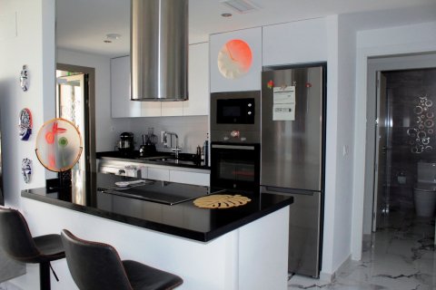 Продажа квартиры Аликанте, Испания 2 спальни, 81м2 №139963 - фото 8