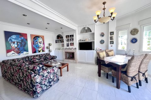 Villa pārdošanā Alicante, Spānijā 4 istabas, 176 m2 Nr. 139965 - attēls 8