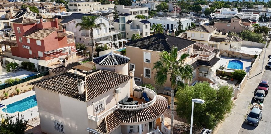 Villa Alicante, Spānijā 4 istabas, 176 m2 Nr. 139965