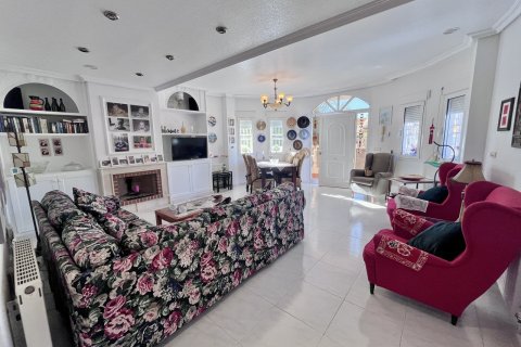 Villa pārdošanā Alicante, Spānijā 4 istabas, 176 m2 Nr. 139965 - attēls 6