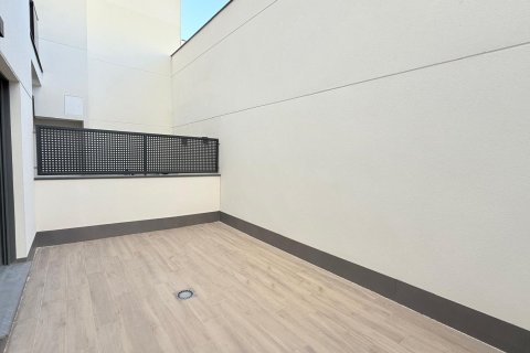 Apartment for rent in San Juan, Alicante, Spain 1 bedroom, 83 sq.m. No. 139991 - photo 30