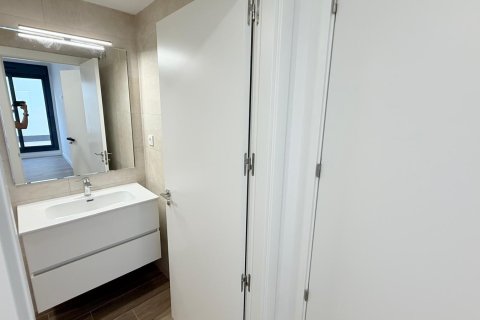 Apartment for rent in San Juan, Alicante, Spain 1 bedroom, 83 sq.m. No. 139991 - photo 23