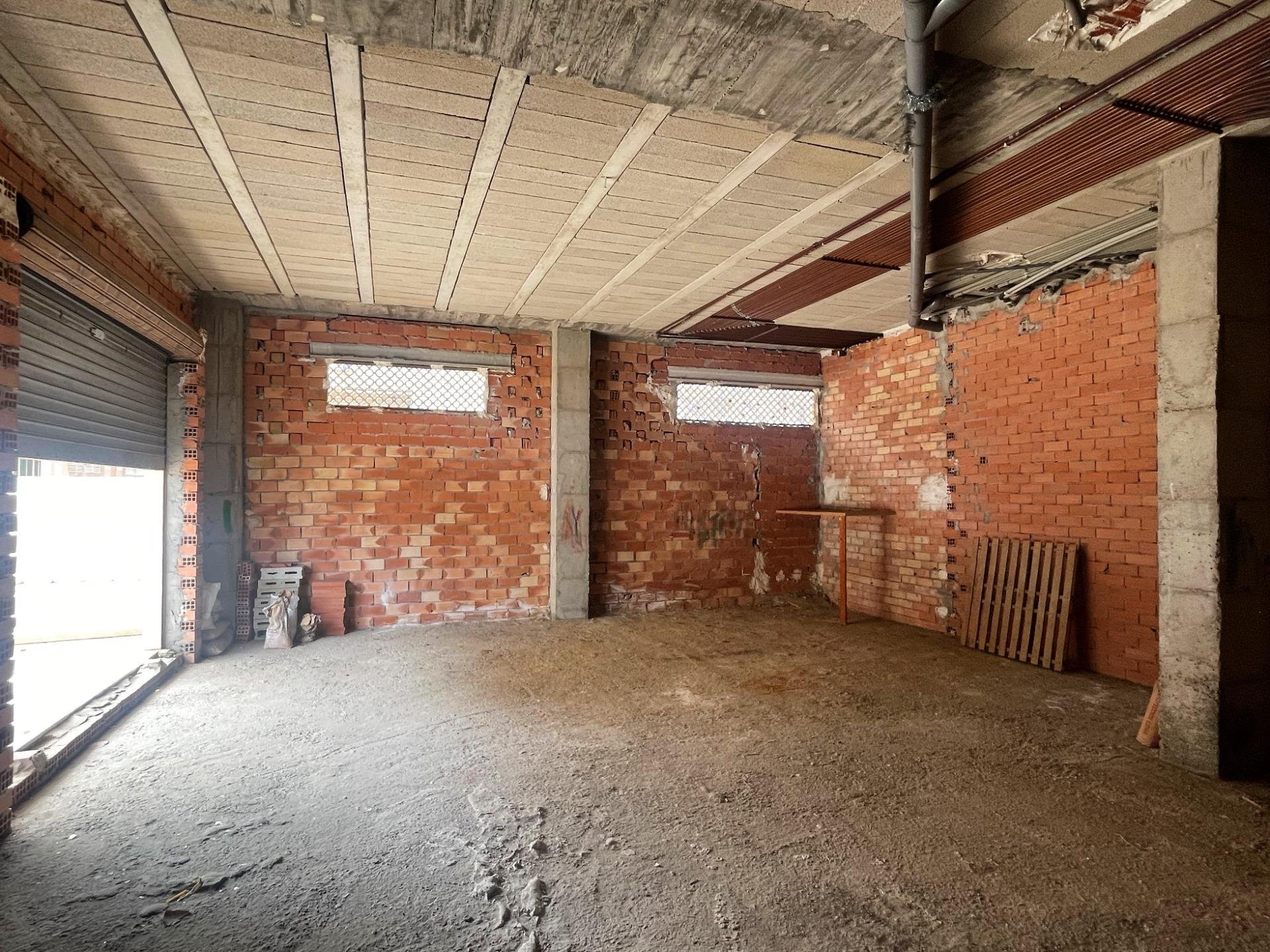 Propiedad comercial en Guardamar del Segura, Alicante, España 86 m2 No. 183913