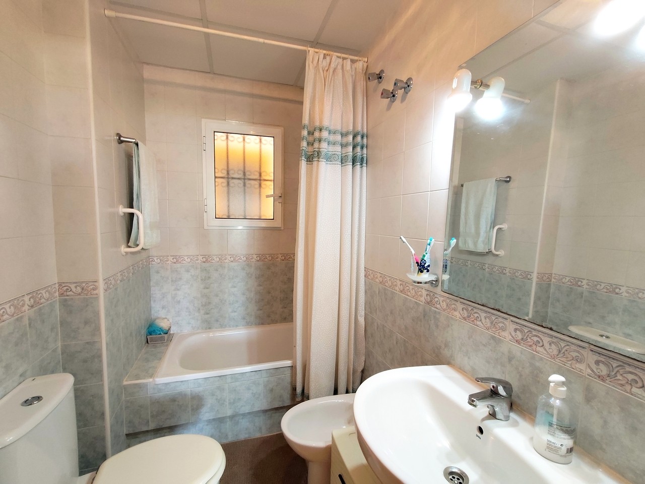 Appartamento a La Zenia, Alicante, Spagna 2 camere da letto, 66 mq. N° 183461