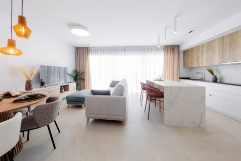 Apartamento en venta en Finestrat, Alicante, España 2 dormitorios, 111 m2 No. 176473 - foto 2