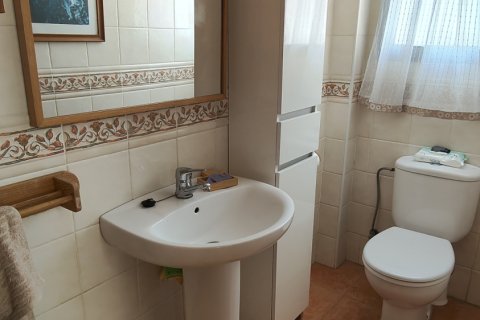 Townhouse for sale in Almenara, Castellon, Spain 5 bedrooms, 182 sq.m. No. 188224 - photo 15