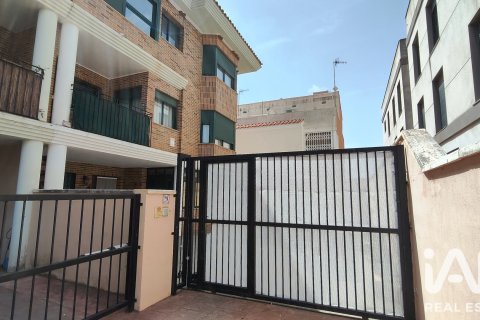 Townhouse for sale in Almenara, Castellon, Spain 5 bedrooms, 182 sq.m. No. 188224 - photo 4