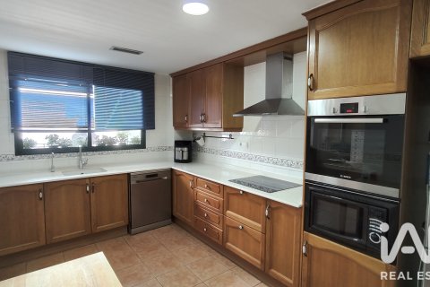 Townhouse for sale in Almenara, Castellon, Spain 5 bedrooms, 182 sq.m. No. 188224 - photo 11