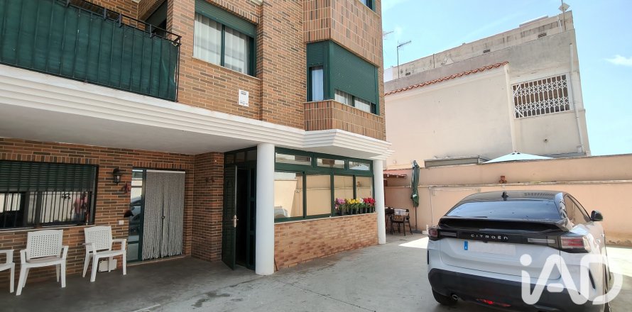 Townhouse in Almenara, Castellon, Spain 5 bedrooms, 182 sq.m. No. 188224