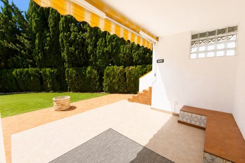 Villa en venta en Villamartin, Alicante, España 3 dormitorios, 160 m2 No. 192006 - foto 12