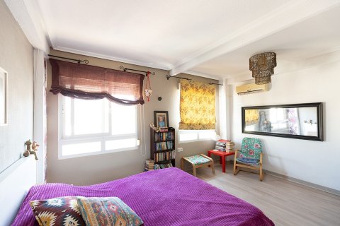 Apartamento en venta en Torrevieja, Alicante, España 4 dormitorios, 110 m2 No. 192007 - foto 19