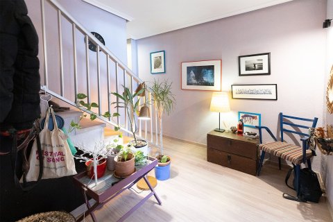 Apartamento en venta en Torrevieja, Alicante, España 4 dormitorios, 110 m2 No. 192007 - foto 2