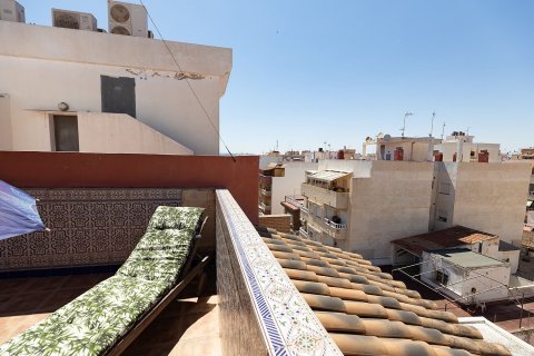 Apartamento en venta en Torrevieja, Alicante, España 4 dormitorios, 110 m2 No. 192007 - foto 26
