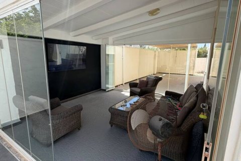 Villa en venta en Cabo Roig, Alicante, España 2 dormitorios, 85 m2 No. 192005 - foto 5