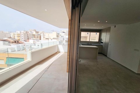 Apartamento en venta en Torrevieja, Alicante, España 3 dormitorios, 162 m2 No. 192008 - foto 4