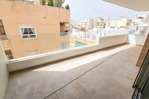 Apartamento en venta en Torrevieja, Alicante, España 3 dormitorios, 162 m2 No. 192008 - foto 6