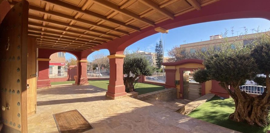 Villa in Santiago de la Ribera, Murcia, Spanien 4 Schlafzimmer, 246 m2 Nr. 148412
