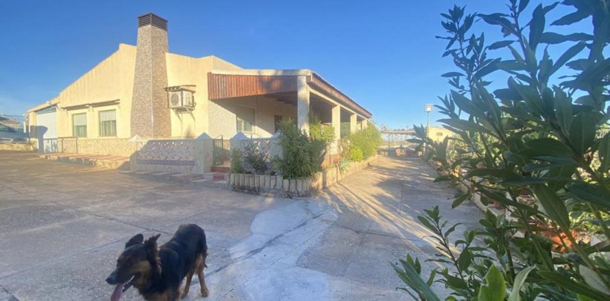 Villa en Gea Y Truyols, Murcia, España 4 dormitorios, 153 m2 No. 148416