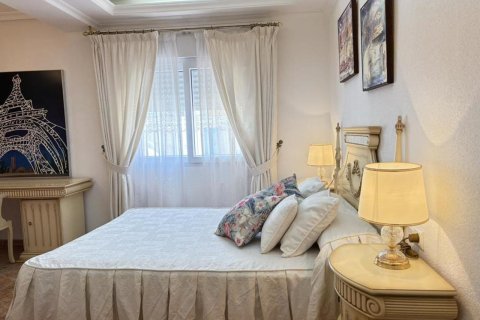 Villa for sale in La Manga del Mar Menor, Murcia, Spain 6 bedrooms, 280 sq.m. No. 148414 - photo 28