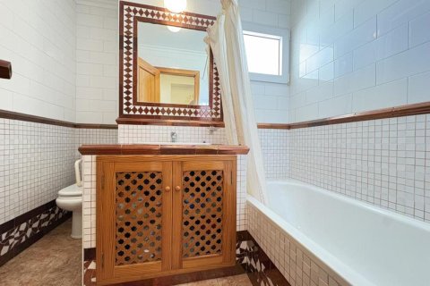 Villa for sale in La Manga del Mar Menor, Murcia, Spain 6 bedrooms, 280 sq.m. No. 148414 - photo 18