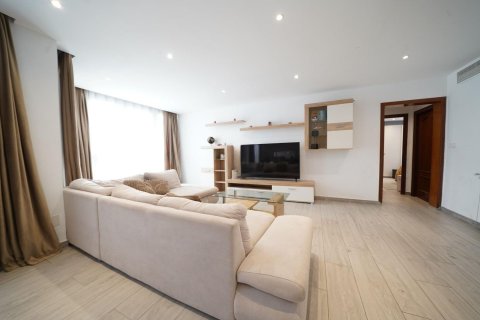 Продажа квартиры в Аликанте, Испания 3 спальни, 130м2 №180109 - фото 2