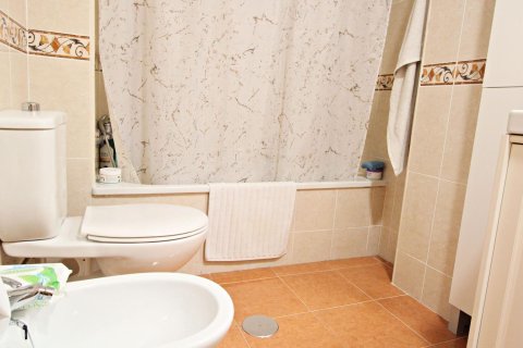 Apartamento en venta en Alicante, España 4 dormitorios, 104 m2 No. 180107 - foto 14