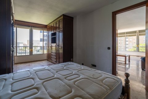 Продажа квартиры в Аликанте, Испания 3 спальни, 128м2 №180110 - фото 6