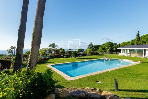 Villa for sale in Sant Vicenc De Montalt, Barcelona, Spain 9 bedrooms, 1252 sq.m. No. 150290 - photo 4