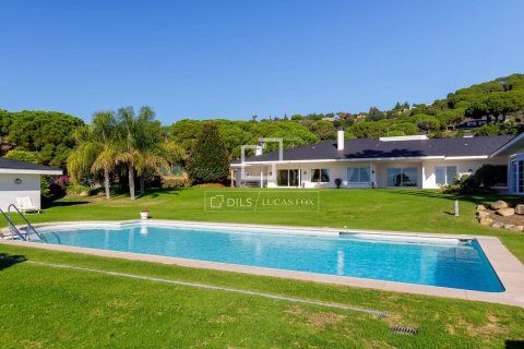 Villa for sale in Sant Vicenc De Montalt, Barcelona, Spain 9 bedrooms, 1252 sq.m. No. 150290 - photo 3