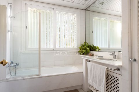 Villa for sale in Sant Vicenc De Montalt, Barcelona, Spain 9 bedrooms, 1252 sq.m. No. 150290 - photo 21