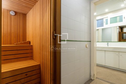 Villa for sale in Sant Vicenc De Montalt, Barcelona, Spain 9 bedrooms, 1252 sq.m. No. 150290 - photo 25