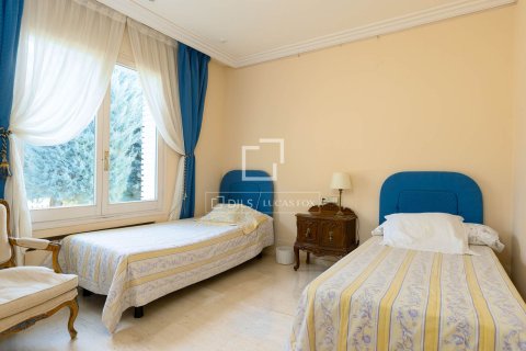 Villa for sale in Sant Vicenc De Montalt, Barcelona, Spain 9 bedrooms, 1252 sq.m. No. 150290 - photo 20