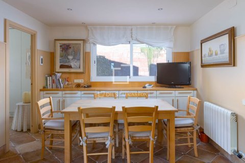 Продажа виллы в Премия де Дальт, Барселона, Испания 5 спален, 617м2 №150288 - фото 19