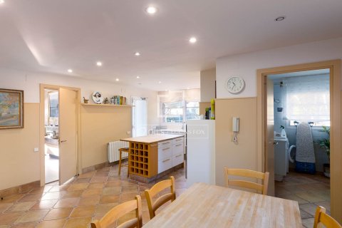 Продажа виллы в Премия де Дальт, Барселона, Испания 5 спален, 617м2 №150288 - фото 18