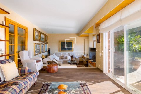 Продажа виллы в Премия де Дальт, Барселона, Испания 5 спален, 617м2 №150288 - фото 14