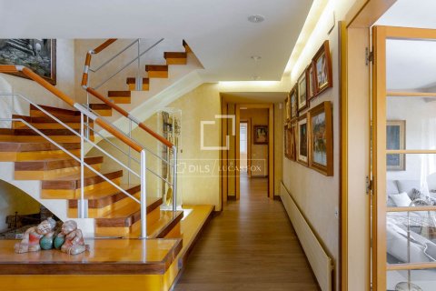 Продажа виллы в Премия де Дальт, Барселона, Испания 5 спален, 617м2 №150288 - фото 30