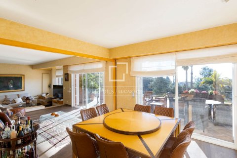 Продажа виллы в Премия де Дальт, Барселона, Испания 5 спален, 617м2 №150288 - фото 21