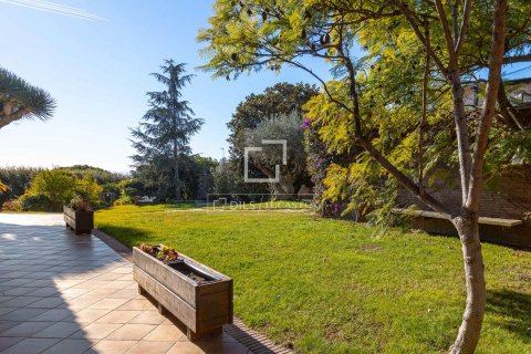 Продажа виллы в Премия де Дальт, Барселона, Испания 5 спален, 617м2 №150288 - фото 9