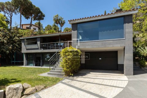Villa en Premia De Dalt, Barcelona, España 3 dormitorios, 338 m2 No. 150292