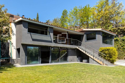 Villa for sale in Premia De Dalt, Barcelona, Spain 3 bedrooms, 338 sq.m. No. 150292 - photo 23