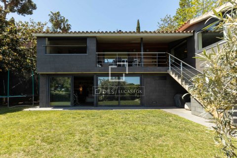 Villa for sale in Premia De Dalt, Barcelona, Spain 3 bedrooms, 338 sq.m. No. 150292 - photo 25