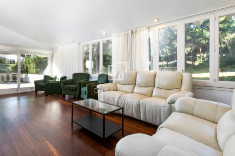 Villa for sale in Sant Andreu de Llavaneres, Barcelona, Spain 14 bedrooms, 2260 sq.m. No. 150291 - photo 26