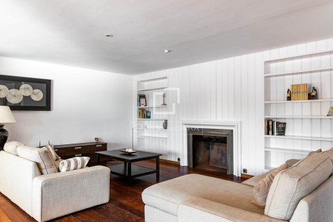 Villa for sale in Sant Andreu de Llavaneres, Barcelona, Spain 14 bedrooms, 2260 sq.m. No. 150291 - photo 27