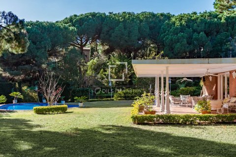 Villa for sale in Sant Andreu de Llavaneres, Barcelona, Spain 14 bedrooms, 2260 sq.m. No. 150291 - photo 9