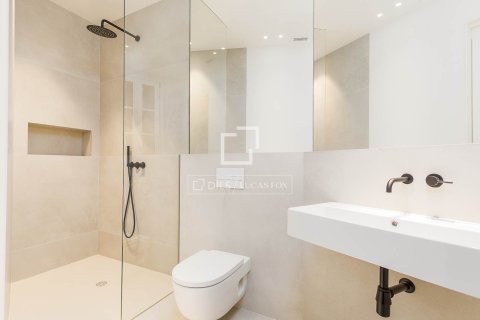 Apartamento en venta en Barcelona, España 3 dormitorios, 120 m2 No. 150286 - foto 9