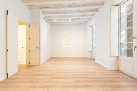 Apartamento en venta en Barcelona, España 3 dormitorios, 120 m2 No. 150286 - foto 3