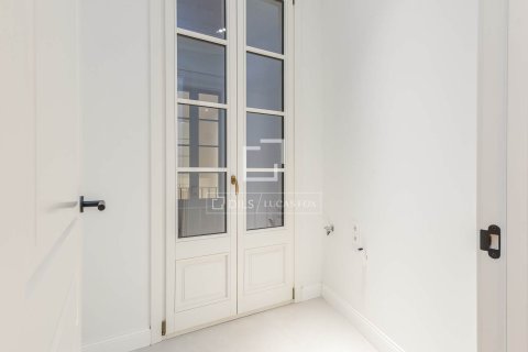 Apartamento en venta en Barcelona, España 3 dormitorios, 120 m2 No. 150286 - foto 21
