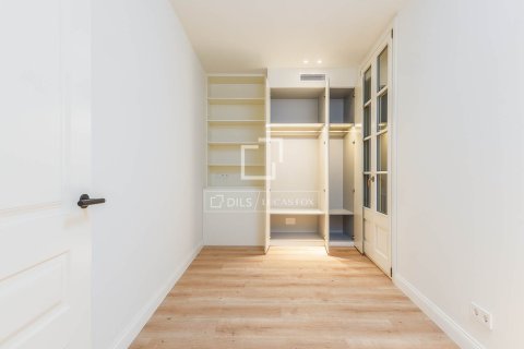 Apartamento en venta en Barcelona, España 3 dormitorios, 120 m2 No. 150286 - foto 15