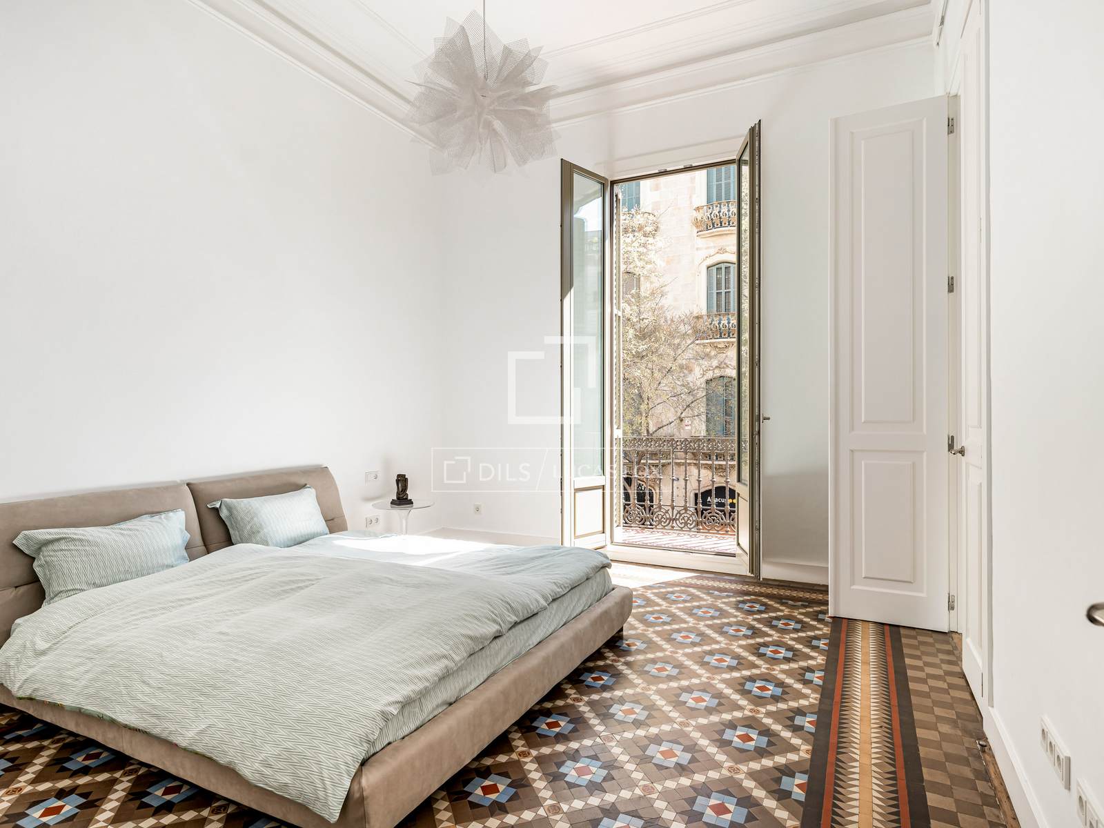 Wohnung in Barcelona, Spanien 5 Schlafzimmer, 222 m2 Nr. 150287